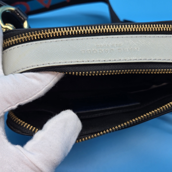 Marc Jacobs Navy And Cream Snapshot With Blue And Red Logo Strap - Picture 8 of 12